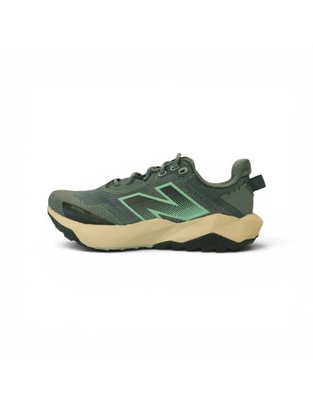 Zapatilla para Trail Running para MUJER NEW BALANCE DYNASOFT NITREL V6