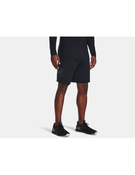 PANTALON CORTO CON ESTAMPADO UA TECH