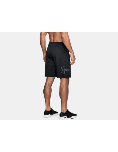 PANTALON CORTO CON ESTAMPADO UA TECH